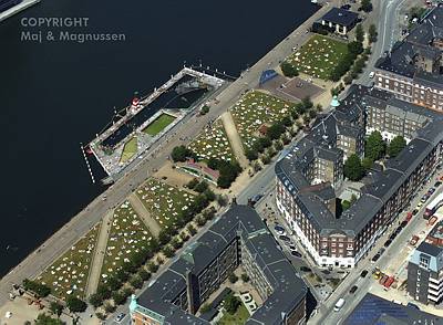Frilufsbadet på Islands Brygge i København fra luften,<br>billedet er taget på en dag med hedebølge d. 20070612